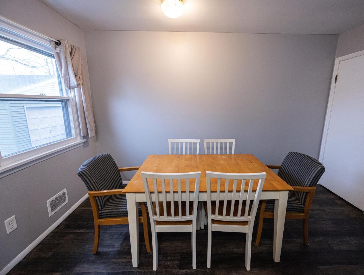 Cheerful Home With Free Parking And Wifi Rochester Exterior foto