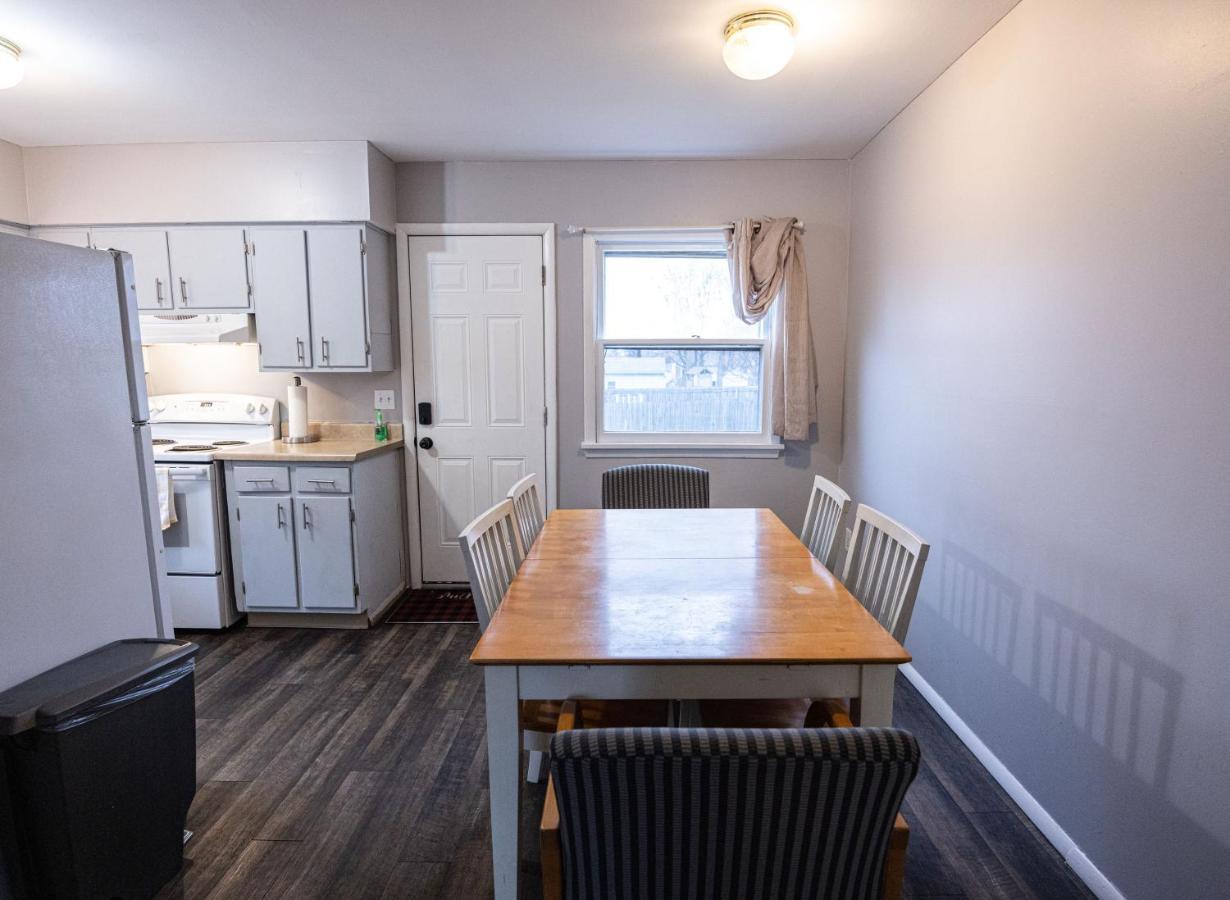 Cheerful Home With Free Parking And Wifi Rochester Exterior foto